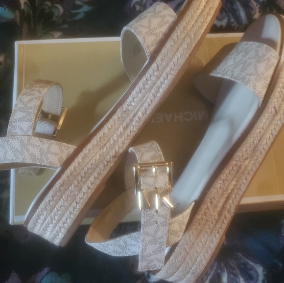 Michael Kors Richie Logo Platform Espadrille Sandal - Picture 6 of 7